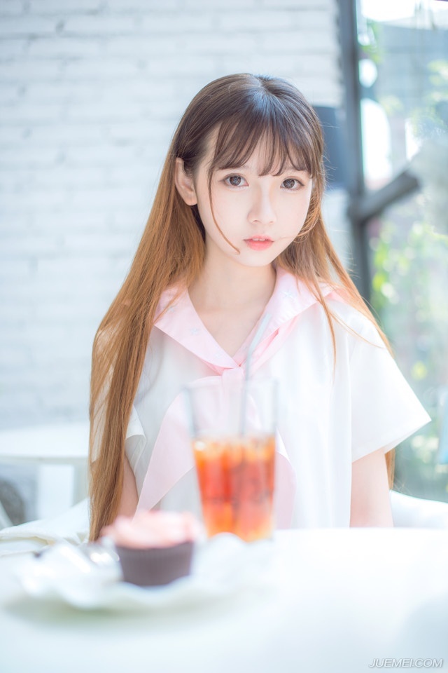 得知真相之后，魏延有些无奈，也有些咬牙切齿，这庞统也太疯了吧，若自己再慢一些，好不容易收服的十万大军，就得有一大半给废了，这到底谁才是武将？